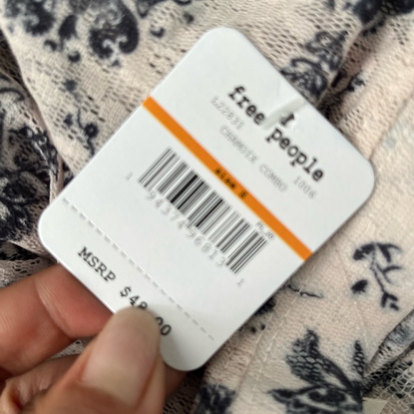 Free People Layered in Lace Ivory Combo Leggings NWT - Picture 5 of 5